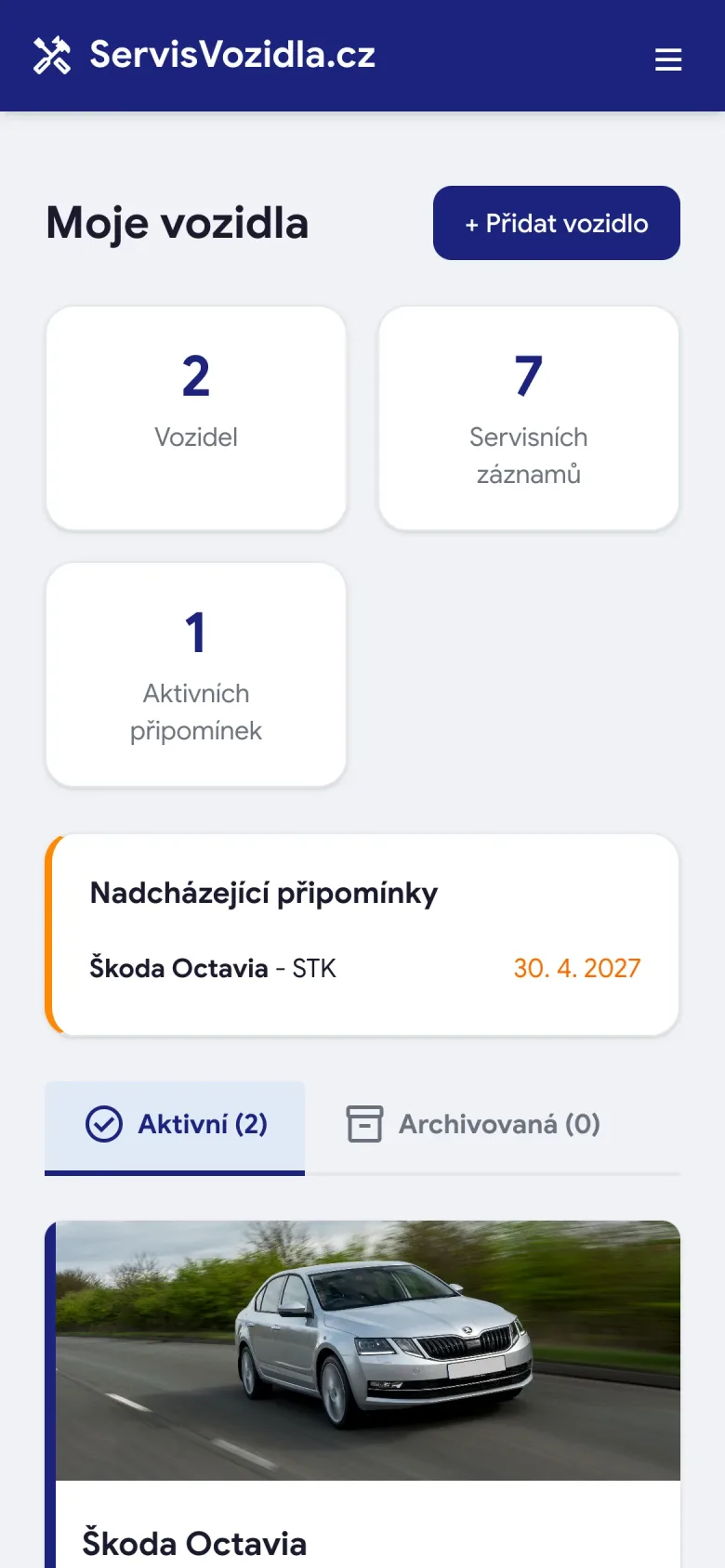 Aplikace ServisVozidla.cz na mobilu – přehled garáže